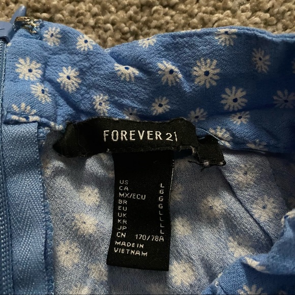 Forever 21 mini skirt - Picture 3 of 3